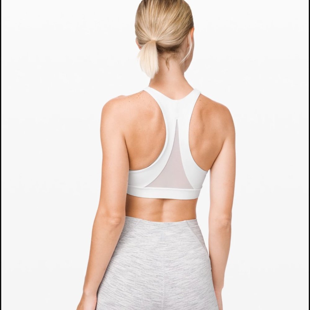 Lululemon x Barry's Bootcamp Invigorate Sports Bra